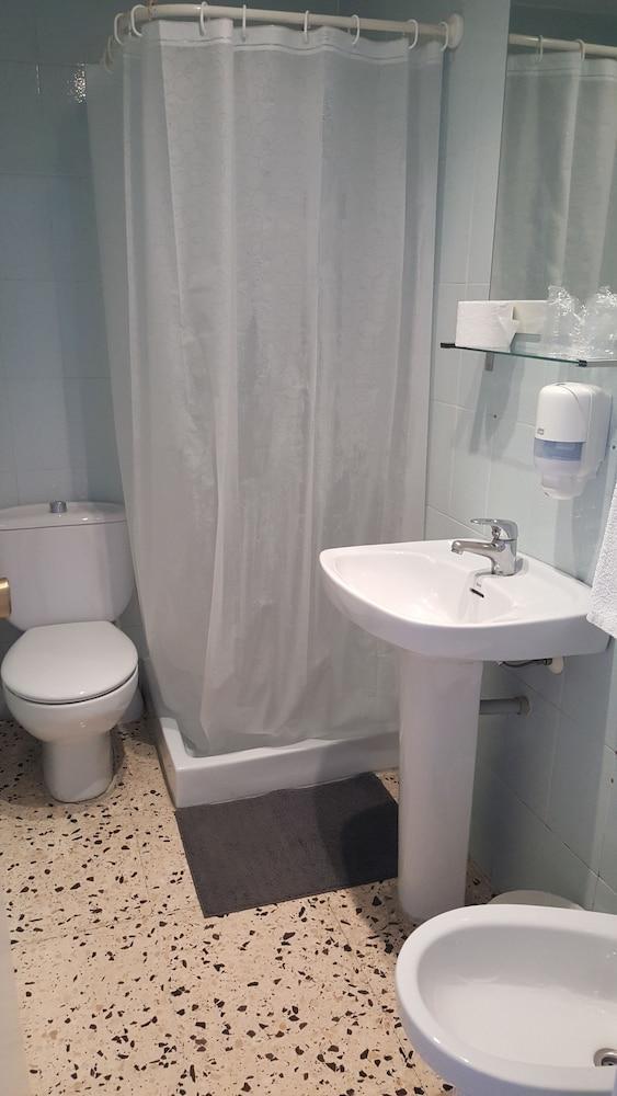 Hostal Can Joanet Cambrils Exterior foto